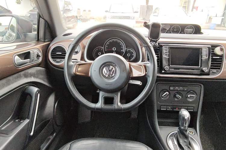 Used Volkswagen Beetle 2013 1.4 TSI Comfort Model
