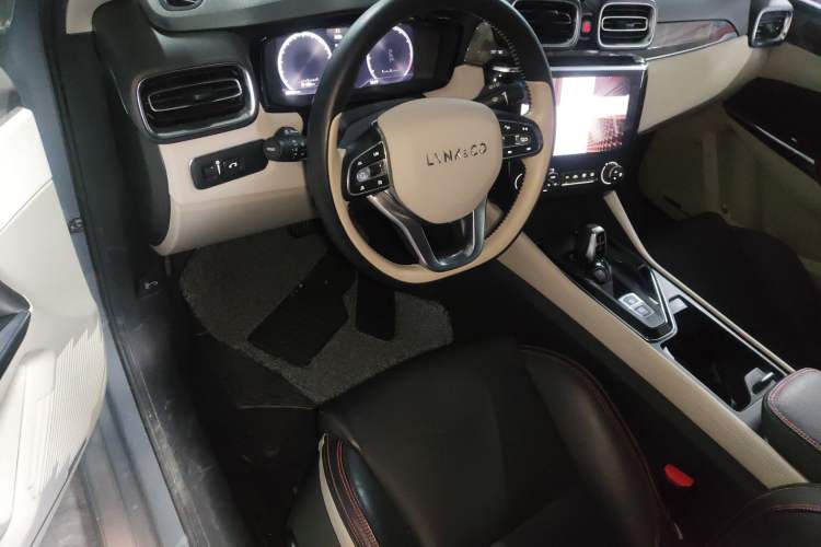 Used Lynk & Co 02 2018 1.5T DCT Two-Wheel Drive Zhaopu Version China V Standard Driver Seat