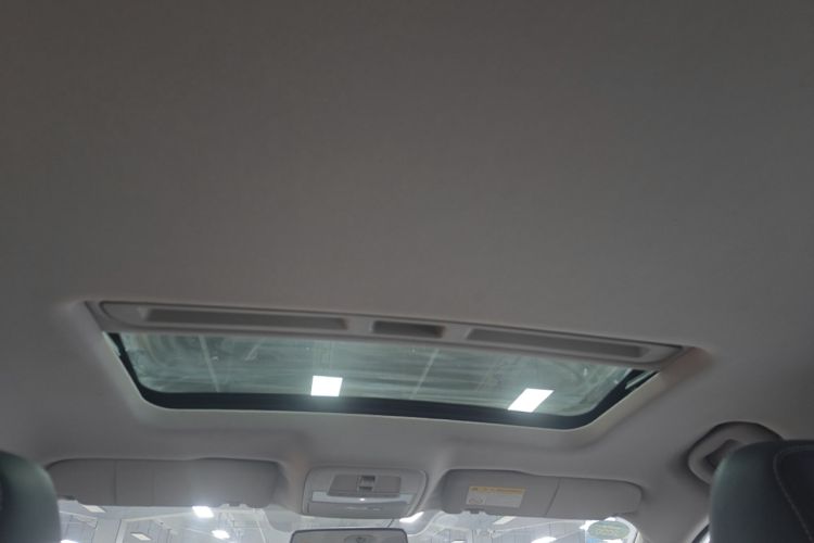 Used Roewe i6 New Energy 2017 45T Hybrid Connect & Smart Enjoyment Edition