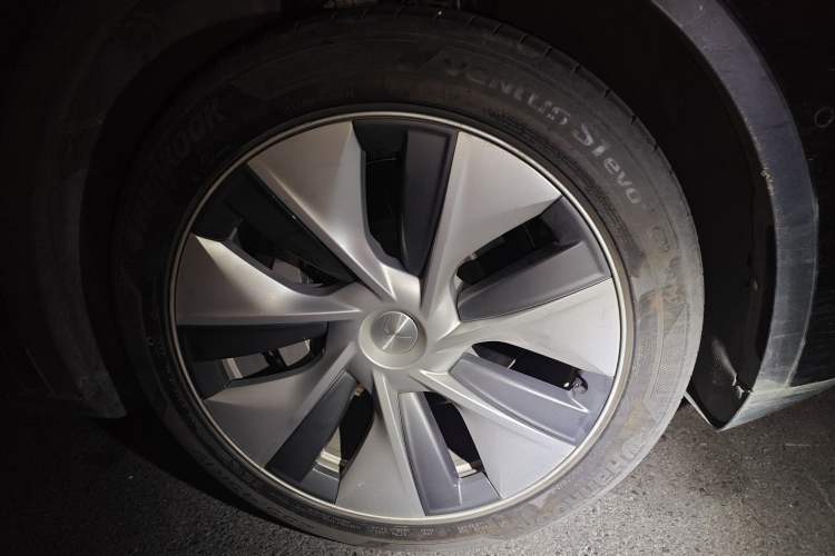 Used Tesla Model Y 2022 Revised Version Long-Range All-Wheel Drive
