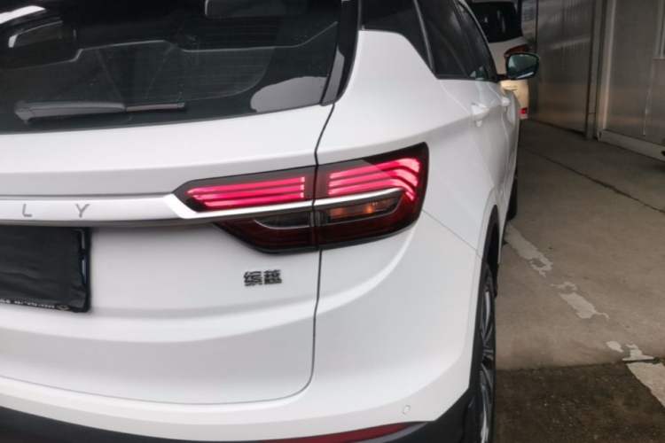 Used Geely Auto Coolray 2019 260T DCT Explorer China V Standard
