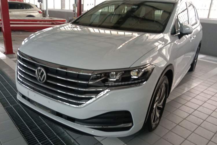 Used Volkswagen Viloran 2024 330TSI Luxury Edition