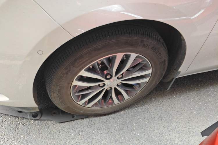 Used Buick GL8 2021 ES Land Cruiser 653T Luxury Edition