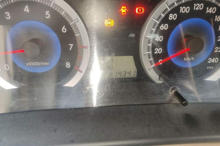 Used Toyota Corolla EX 2013 1.6L Manual Excellence Edition