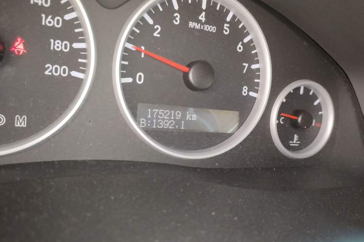 Used Buick GL8 2013 2.4L Executive Edition