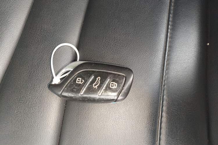 Used Roewe RX5 MAX 2019 400TGI Automatic Smart Cabin Flagship Edition
