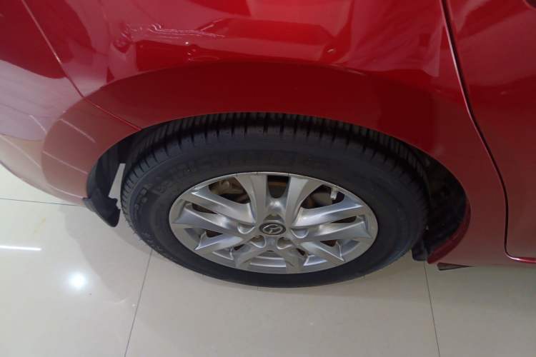 Used Mazda 3 Axela 2017 Hatchback 1.5L Automatic Luxury Model Emission Standard China V