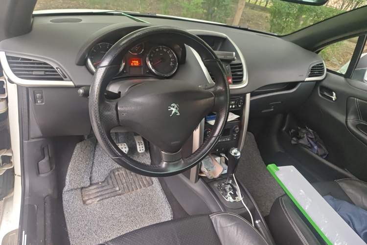 Used Peugeot 207 2013 1.6L CC Automatic Fashion Edition
