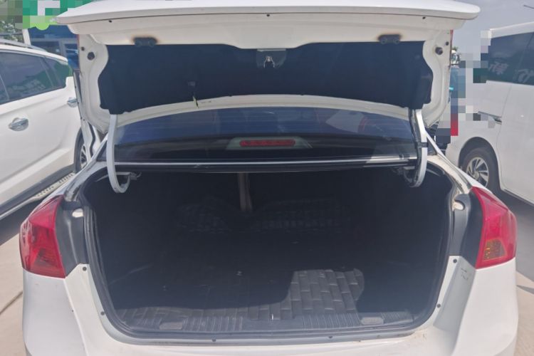 Used Buick Excelle 2015 1.5L Automatic Classic Model
