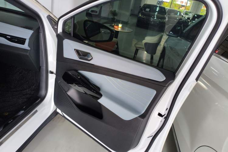 Used Volkswagen ID.4 X 2024 Pure & Smart Edition