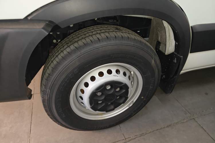 Used Iveco Eurocargo 2021 2.0T Manual Super-Rui Short Wheelbase High-Roof Side-Sliding Door F1A