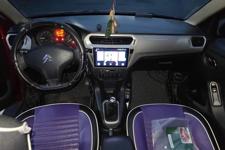 Used Citroen Elysee 2015 Zhishang Edition 1.6L Manual Fashion Model
