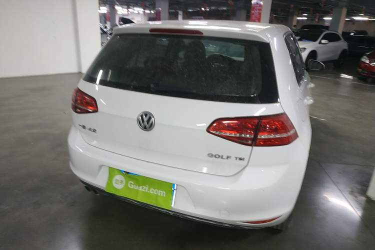 Used Volkswagen Golf 2015 1.4TSI Automatic Luxury Model Rear