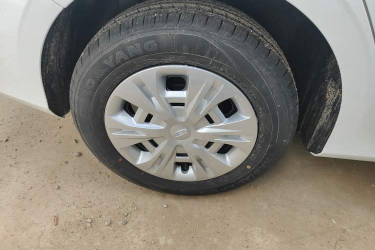 Used Geely Auto Emgrand 2025 4th Generation 1.5L Manual - Starry Edition