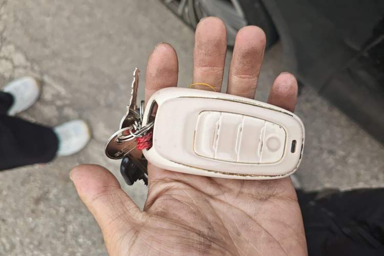 Used Hongqi H5 2022 Classic Model 1.5T DCT Flagship Edition Vehicle Key