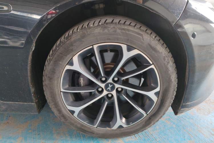 Used XPeng P7 2022 625E Right Front Wheel Hub