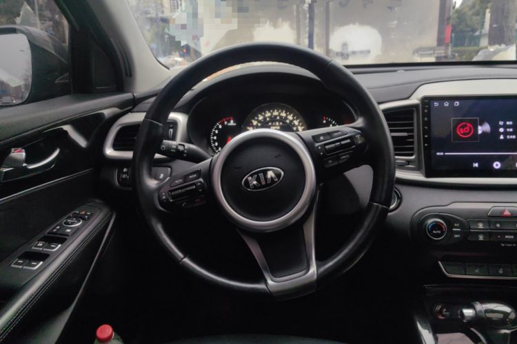 Used Kia Sorento 2015 Sorento L 2.4L Gasoline 4WD Elite Edition 7 Seats China IV Standard
