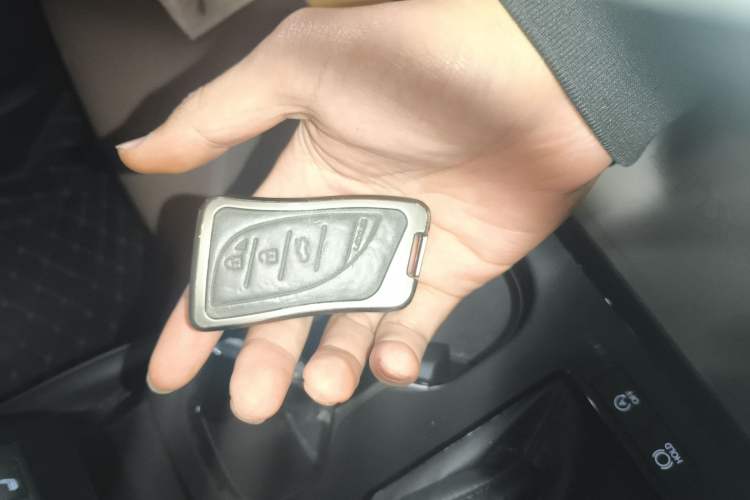 Used Lexus ES 2023 200 Excellence Edition
