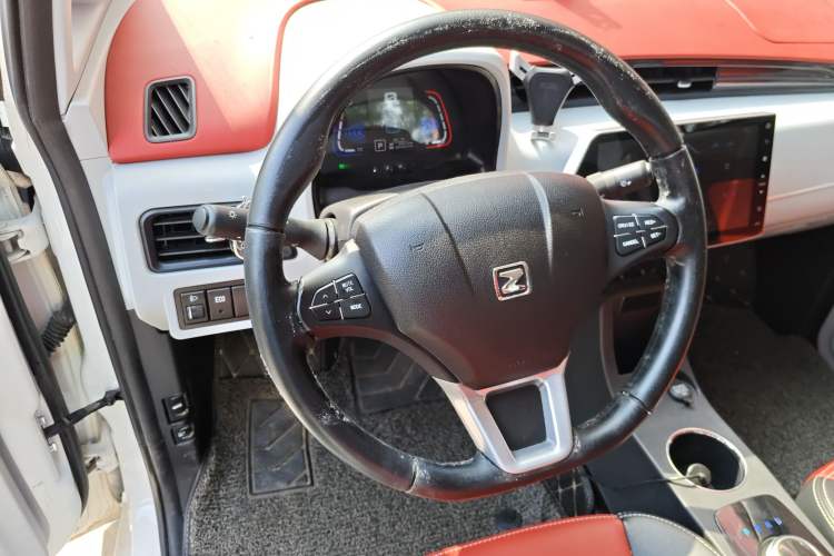 Used Zotye E200 2017 Luxury Model Steering Wheel