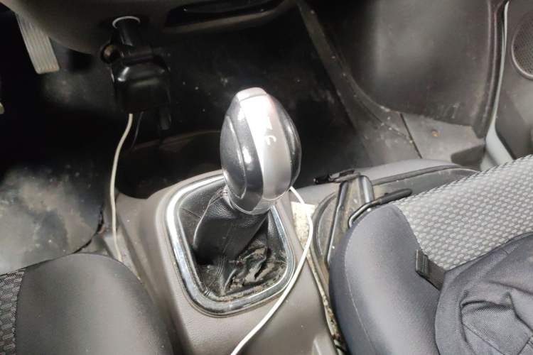 Used New Gonow Shuailing 2022 Standard Range with 41.64 kWh Lishen Power
