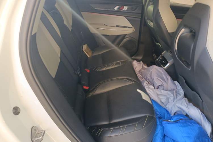 Used Lynk & Co 05 2020 2.0TD Two-Wheel Drive Shine Halo