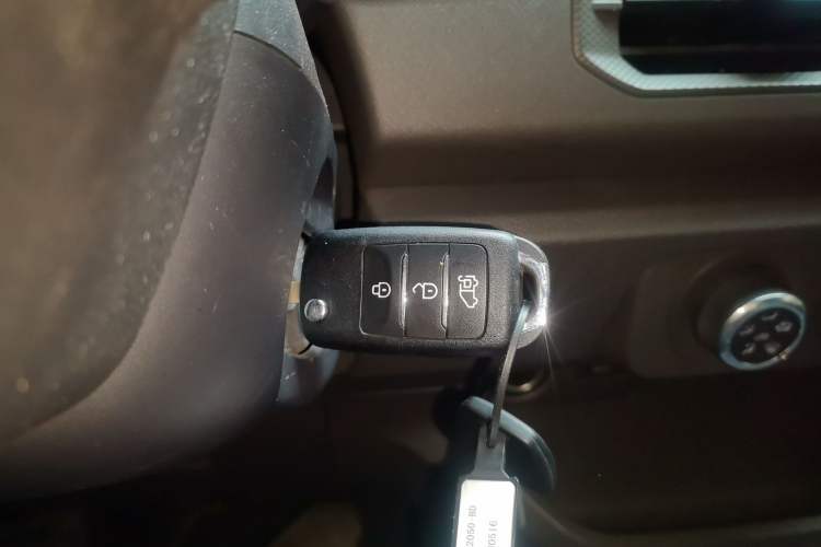 Used JMC E Fushun 2025 Model, Open Window Version, 41.86 kWh, Short Axle, Low-roof