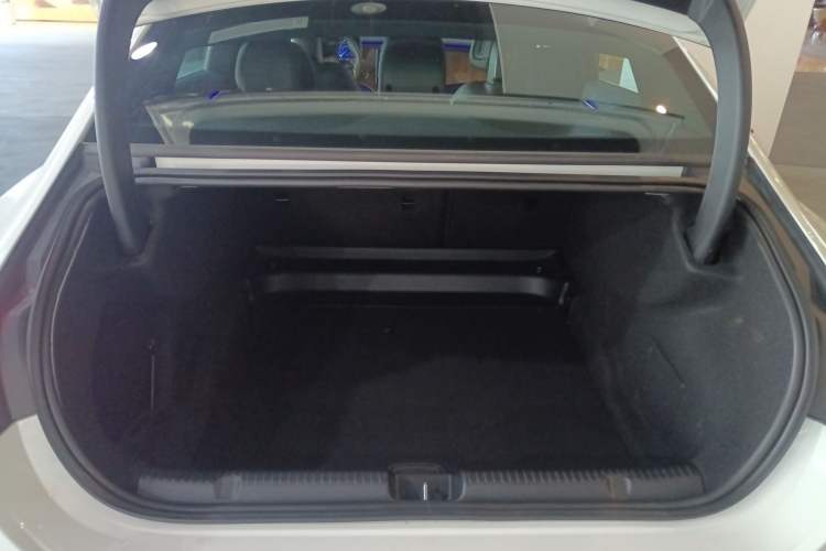 Used Mercedes-Benz EQE 2022 350 Luxury Edition