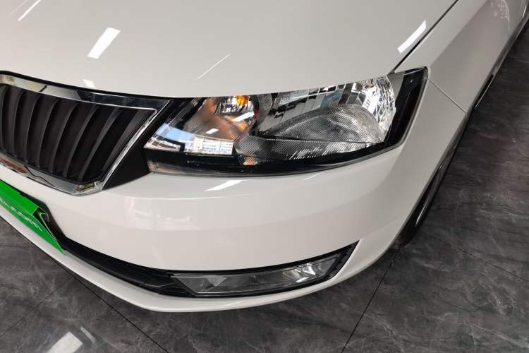 Used Skoda Rapid 2016 1.6L Manual Trend Edition
