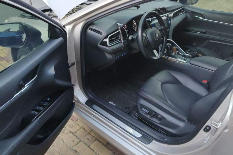 Used Toyota Camry 2019 2.5G Luxury Edition China VI Standard Driver Seat