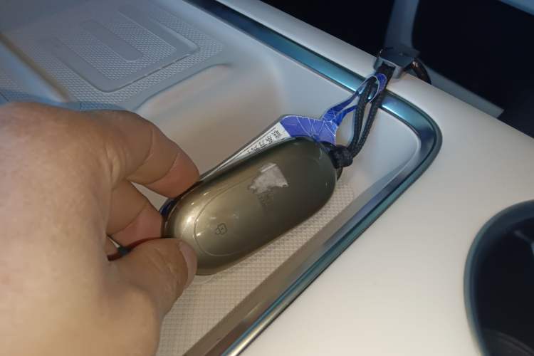 Used Li Auto MEGA 2024 Ultra Model Interior 1