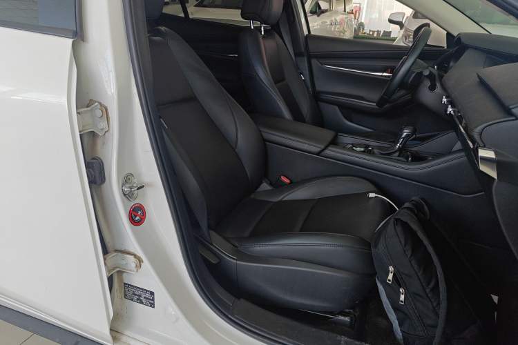 Used Mazda 3 Axela 2021 2.0L Automatic Zhi Rui Edition Right Front Seat