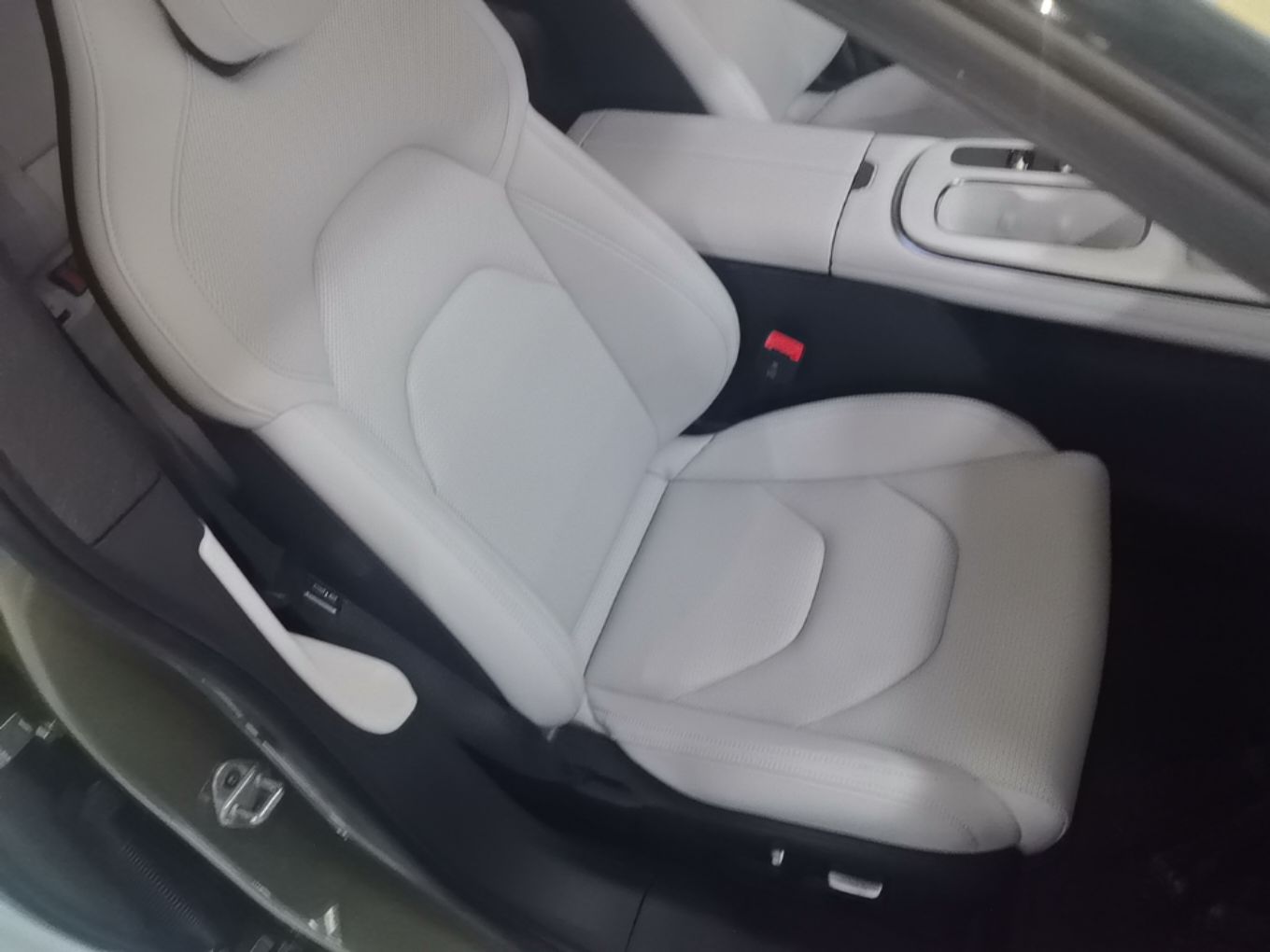 Xiaomi Auto SU7 2024 Rear-Drive Ultra-Long Range Advanced Pro-Level Intelligent Driving Version — снимка 19