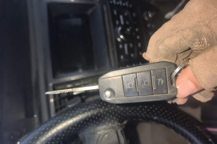 Used BAIC Senova D50 2014 1.5L manual standard version