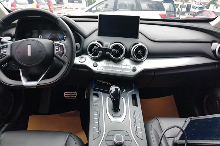 Used Wey VV7 2019 Upgraded Model 2.0T Flagship Version China VI
