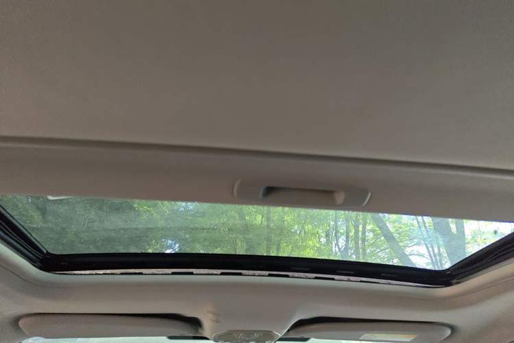 Used Peugeot 301 2014 1.6L Automatic Luxury Edition
