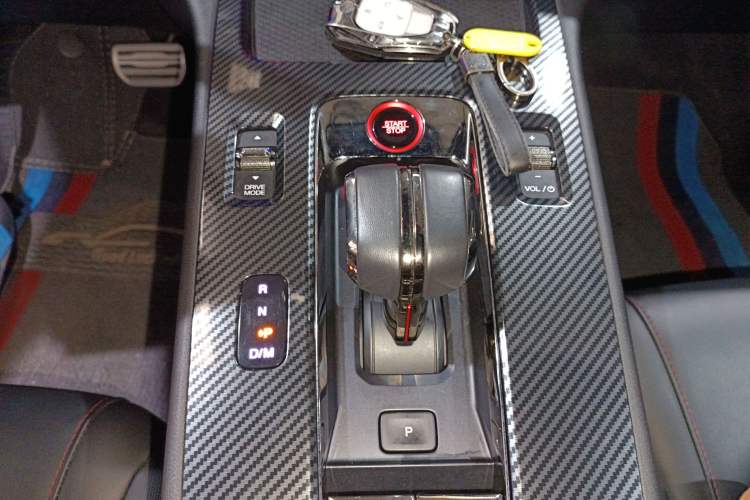 Used GAC Trumpchi EMPOW 2023 270T DCT J16 Version Gear Lever