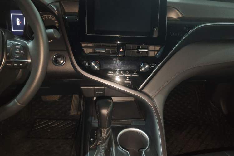 Used Toyota Camry 2023 2.0GVP Premier Edition