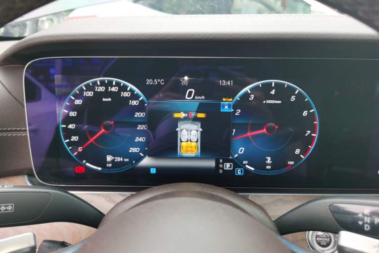 Used Mercedes-Benz E-Class 2022 E 300 L Stylish Model Instrument Cluster