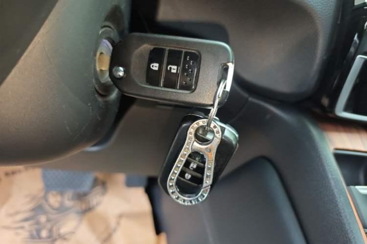 Used Honda CR-V 2019 240TURBO CVT 2WD Comfort Version China V Vehicle Key