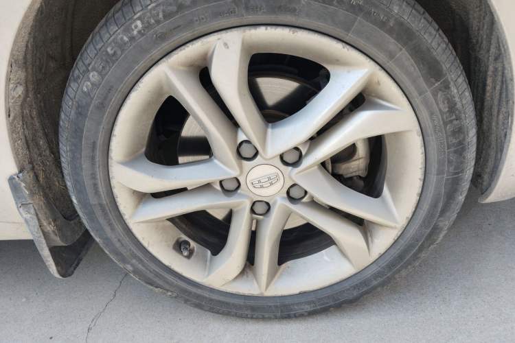 Used Geely Auto Emgrand GL 2017 1.3T DCT Luxury Model
