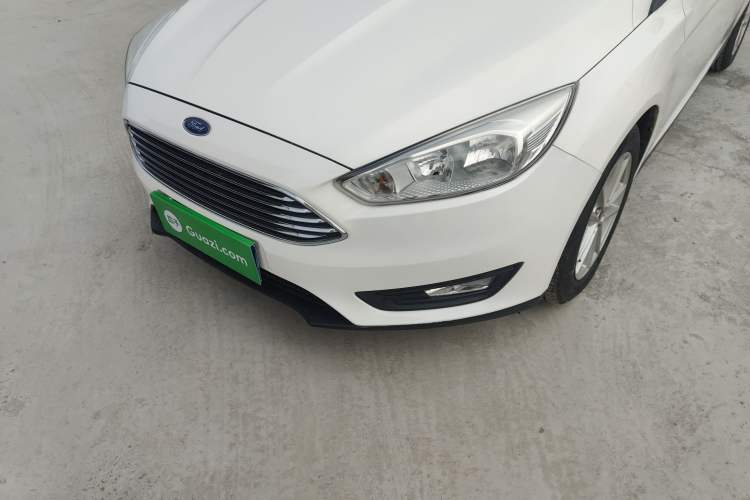 Used Ford Focus 2018 Sedan Classic 1.6L Automatic Trendy SmartDrive Edition