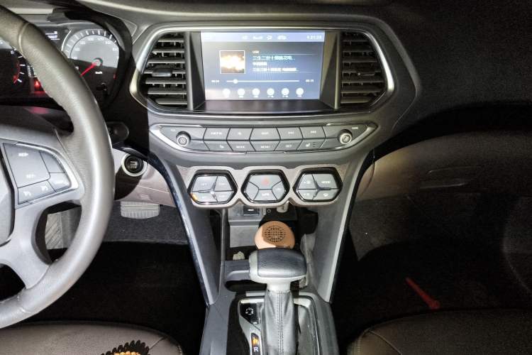 Used GAC Trumpchi GS4 2015 200T G-DCT Luxury Edition