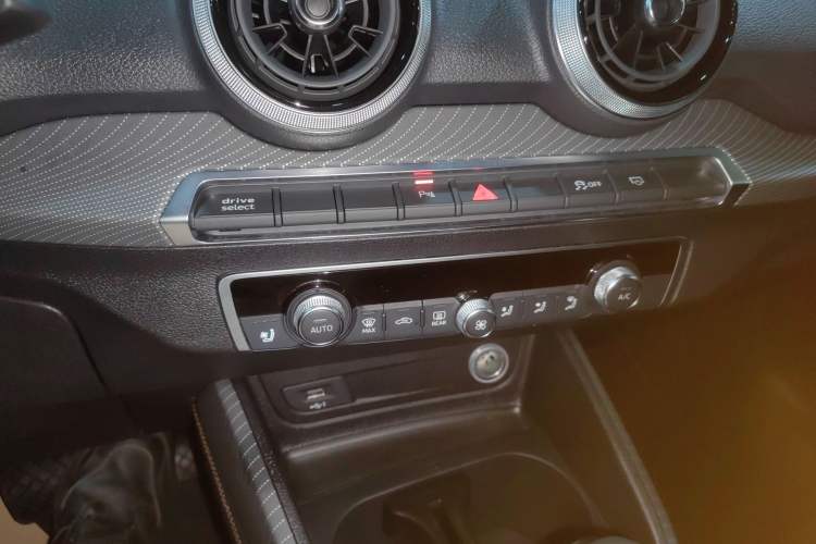 Used Audi Q2L e-tron 2022 Q2L e-tron Pure Electric Smart Enjoyment Model
