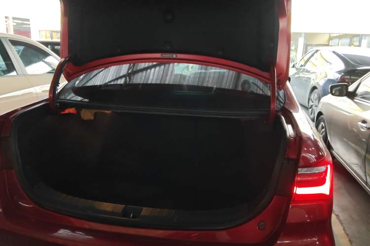 Used BYD Qin New Energy 2019 High-Range Deluxe Model Trunk