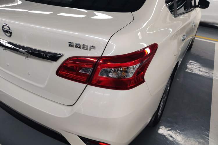 Used Nissan Sylphy 2022 Classic 1.6XL CVT Luxury Edition Right Rear Taillight