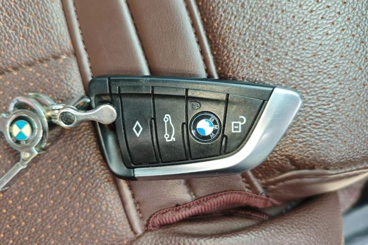 Used BMW X3 2022 Facelift xDrive30i Luxury Edition M Night Edition Package Vehicle Key