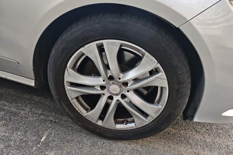 Used Mercedes-Benz E-Class 2012 E 260 L CGI Fashion Model