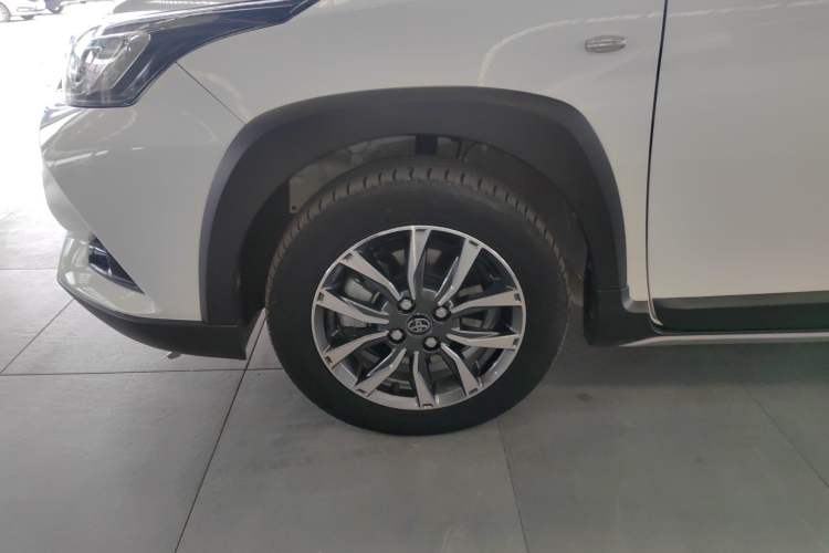 Used Toyota YARiS L Zhi Xuan 2022 X-Trail 1.5L CVT Luxury PLUS Edition
