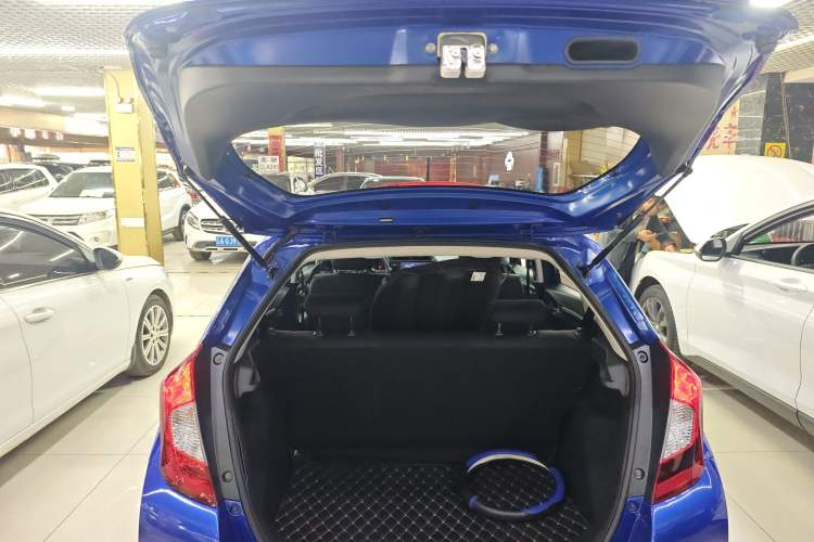 Used Honda Fit 2018 1.5L CVT Comfort Sunroof Version
