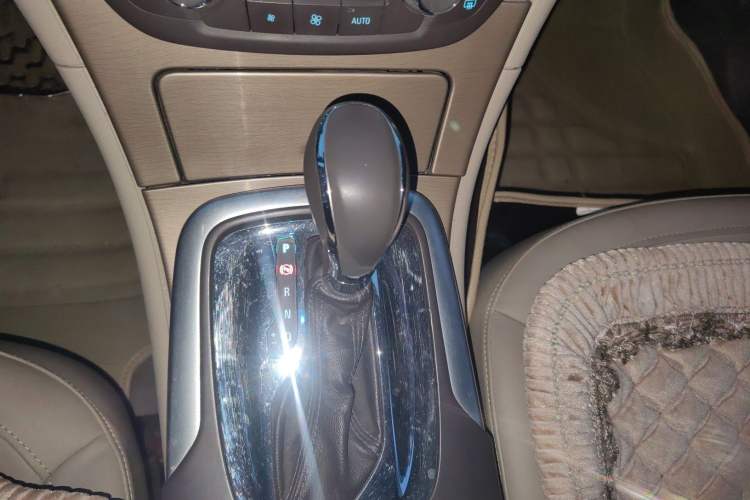 Used Buick Regal 2012 2.0L Luxury Edition
